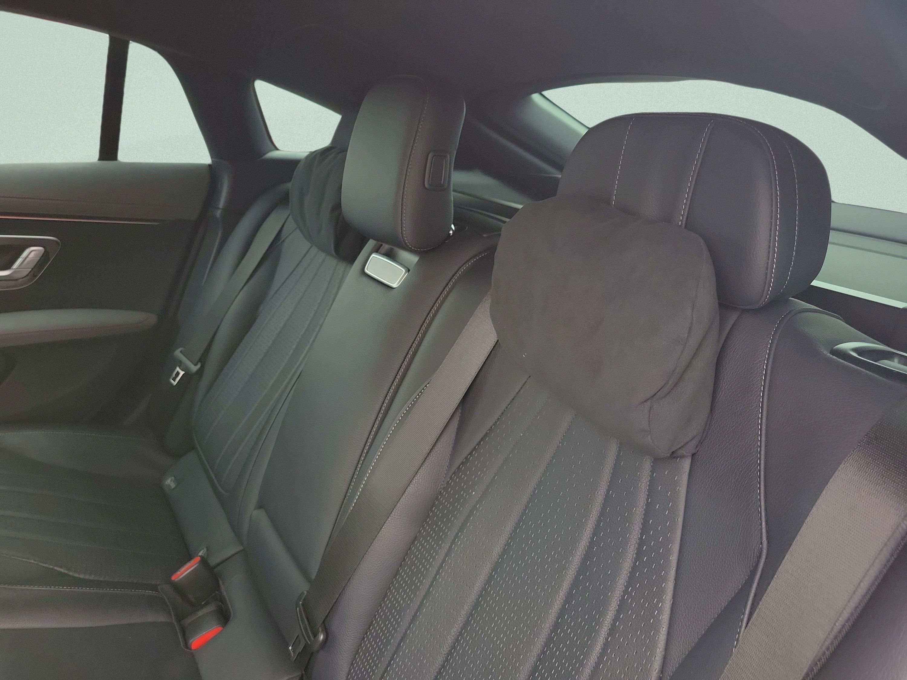 Certified 2024 Mercedes-Benz EQS 580 4MATIC Sedan image 9