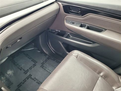Used 2018 Honda Odyssey Elite image 14