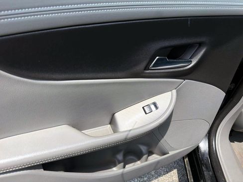 Used 2016 Chevrolet Impala LS FWD image 8