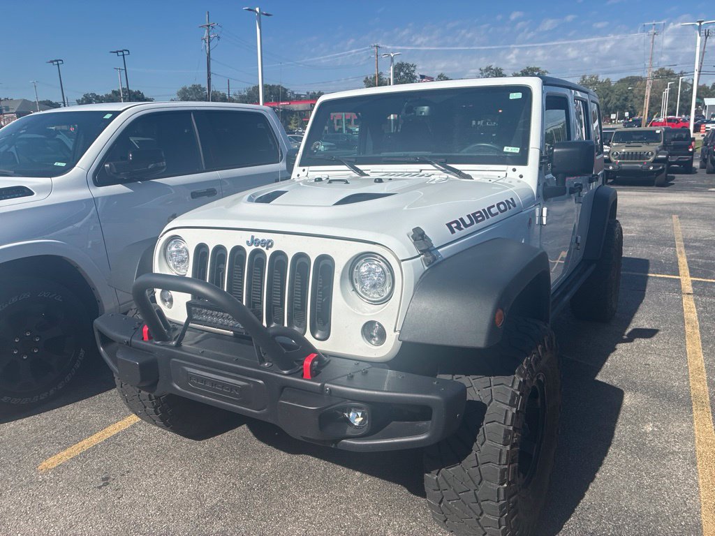 Used 2017 Jeep Wrangler Unlimited Rubicon AWD/4WD image 3
