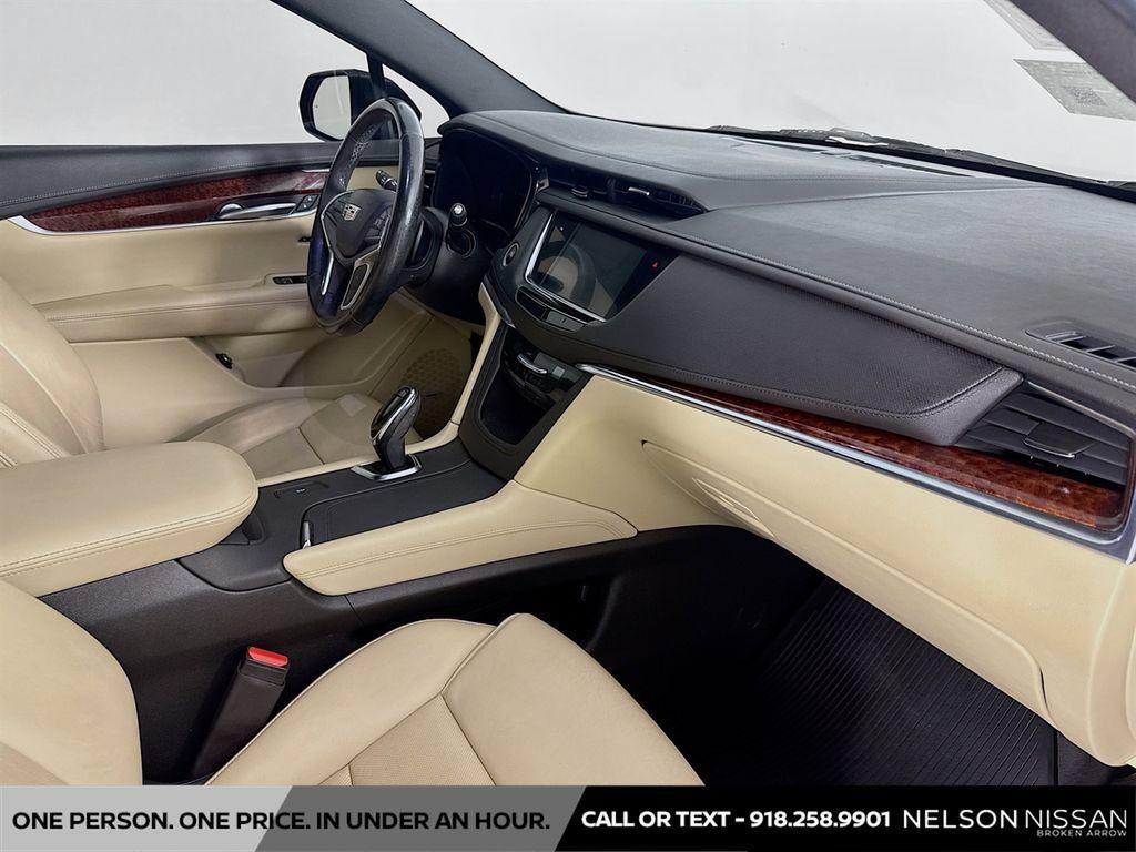 Used 2019 Cadillac XT5 Luxury FWD image 29