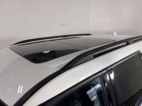 Used 2023 Ford Explorer XLT w/ Equipment Group 202A image 6