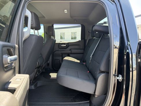 Used 2021 Chevrolet Silverado 1500 Custom Trail Boss AWD/4WD image 28