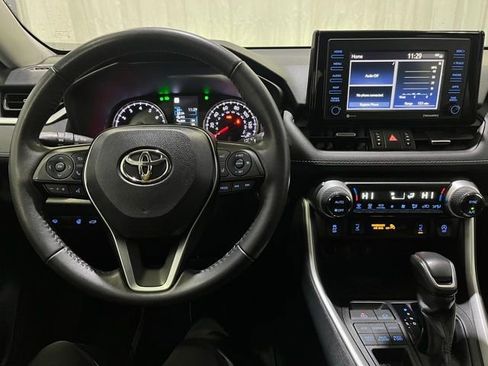 Certified 2022 Toyota RAV4 XLE Premium AWD/4WD image 21