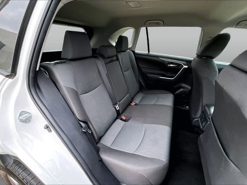 Used 2025 Toyota RAV4 XLE FWD image 20