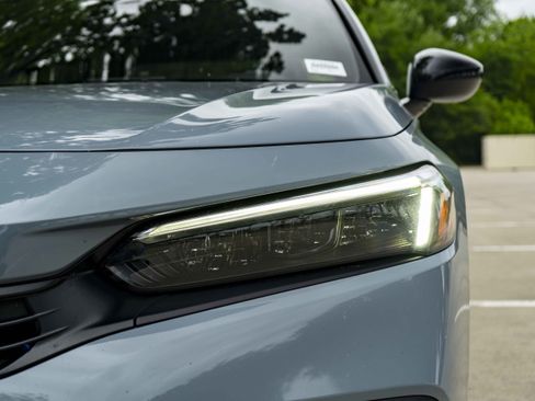 Used 2022 Honda Civic Sport image 11