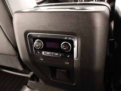 Used 2021 Chevrolet Tahoe High Country AWD/4WD image 17