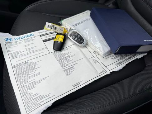 Used 2024 Hyundai Tucson Limited image 51