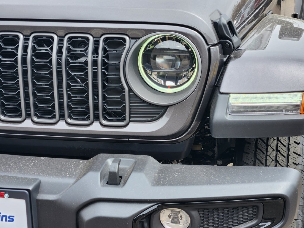 New 2026 Jeep Gladiator Sport AWD/4WD image 8