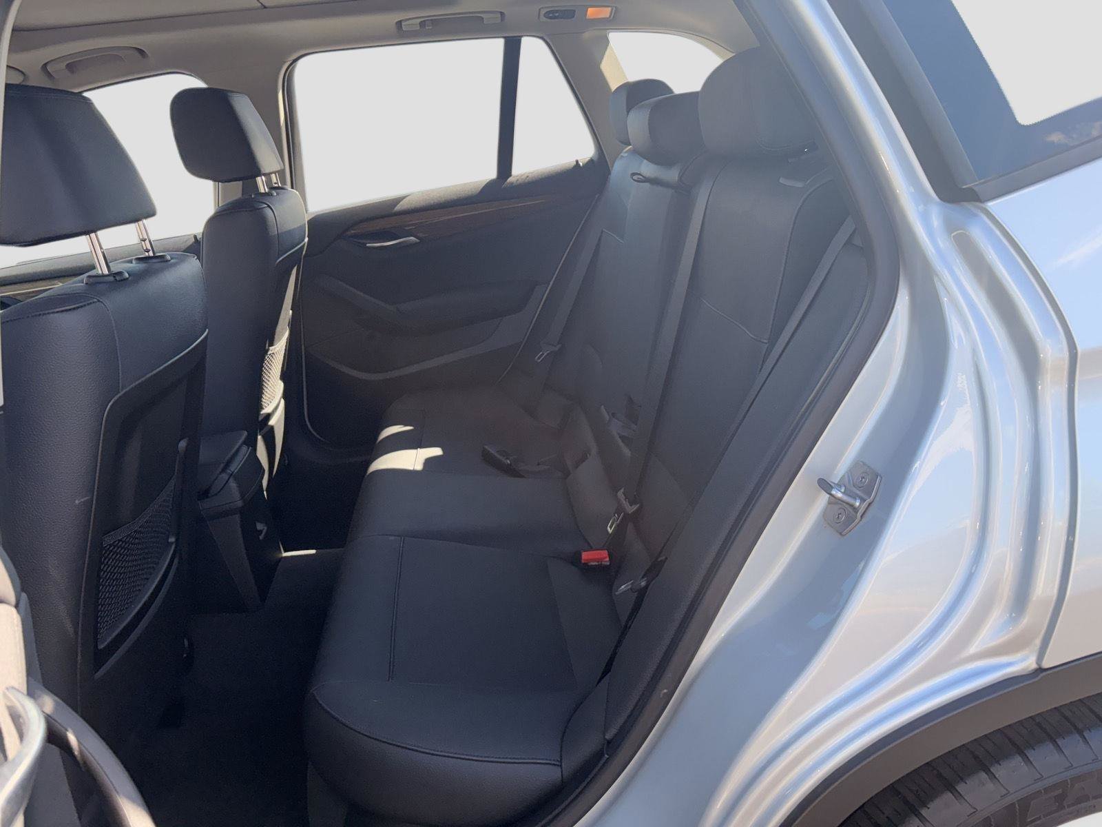 Used 2015 BMW X1 sDrive28i RWD image 12