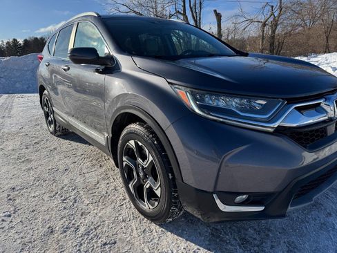 Used 2017 Honda CR-V Touring image 12