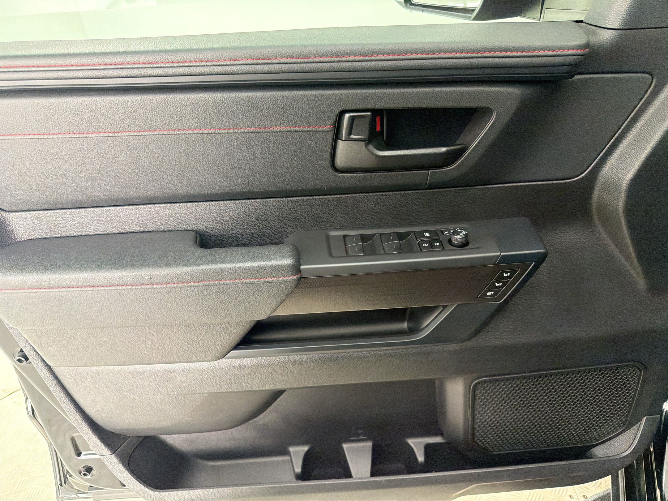 Used 2023 Toyota Sequoia TRD Pro AWD/4WD image 13
