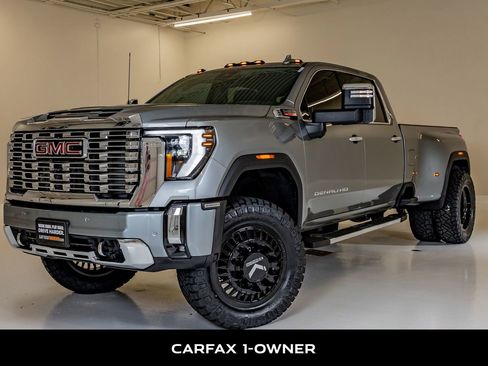 Used 2024 GMC Sierra 3500 Denali w/ Denali Reserve Package AWD/4WD image 5