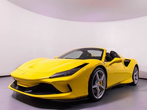 Certified 2022 Ferrari F8 Tributo image 29