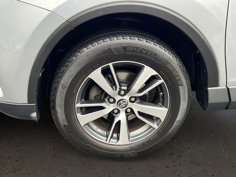 Used 2017 Toyota RAV4 XLE image 25