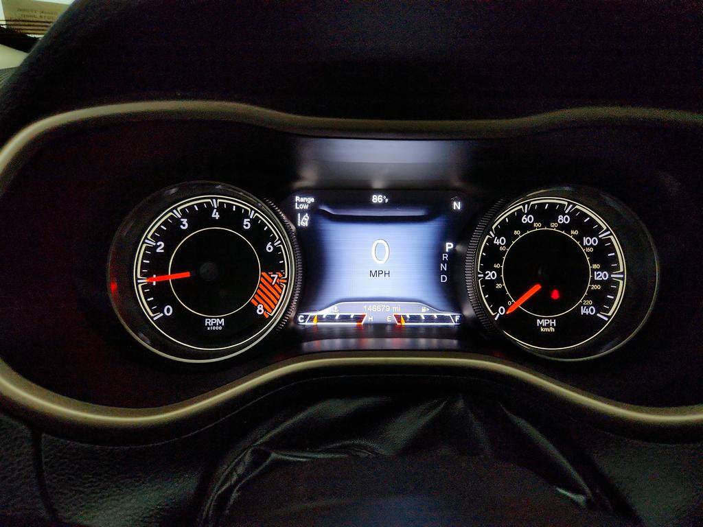 Used 2014 Jeep Cherokee Limited w/ Technology Group FWD image 16