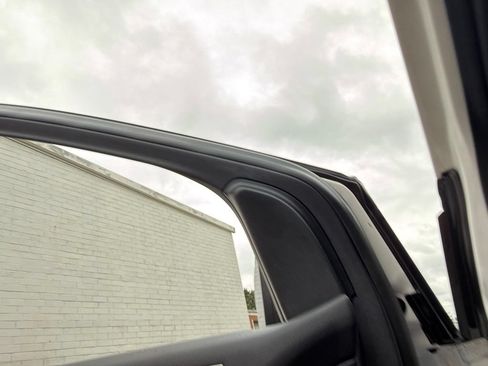 Used 2019 Ford Edge ST AWD/4WD image 28