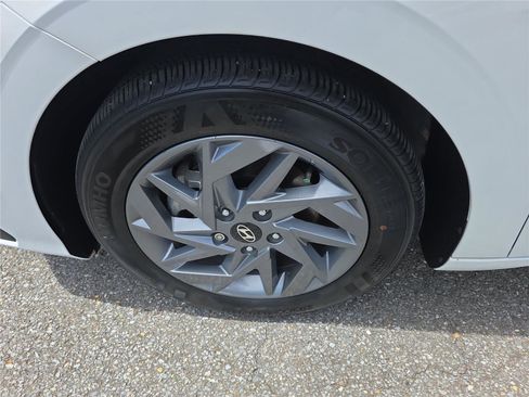Certified 2025 Hyundai Elantra Blue image 12
