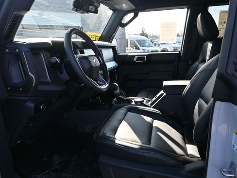 New 2026 Ford Bronco Badlands image 15