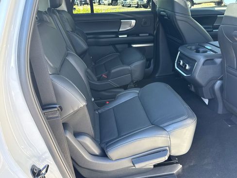 New 2026 Ford Expedition Max Platinum AWD/4WD image 17