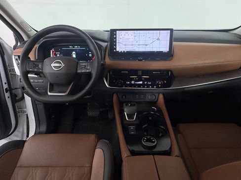 Used 2026 Nissan Rogue Platinum w/ Platinum Premium Package AWD/4WD image 13