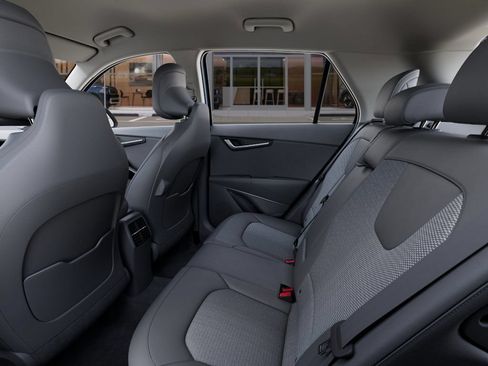 Used 2025 Kia Niro EX FWD image 18