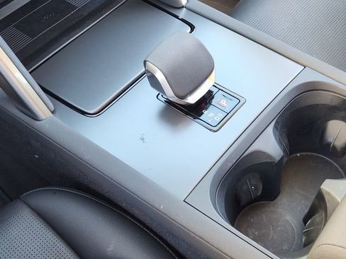 Used 2025 Land Rover Discovery Sport S image 19