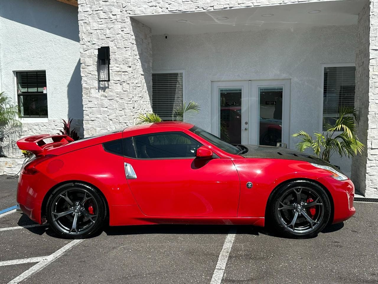 Used 2014 Nissan 370Z Coupe RWD image 20