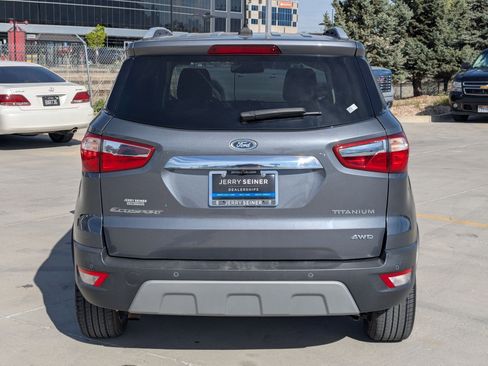 Used 2020 Ford EcoSport Titanium image 4