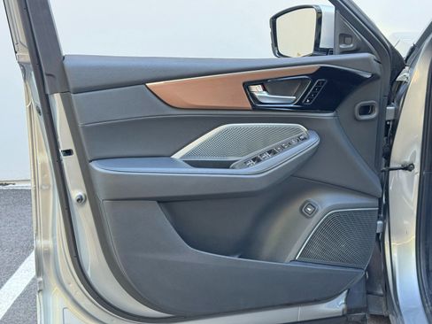 Used 2022 Acura MDX SH-AWD image 44