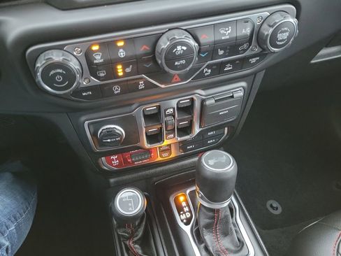 Used 2023 Jeep Wrangler Unlimited Rubicon image 24