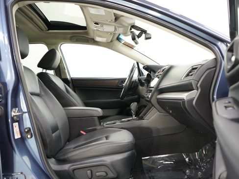 Used 2017 Subaru Outback 2.5i Limited AWD/4WD image 11