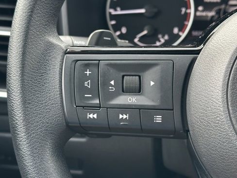 Certified 2023 Nissan Rogue SV image 38