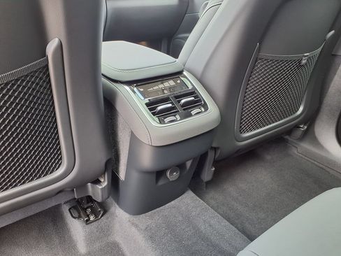 New 2026 Volvo XC90 B5 Core AWD/4WD image 18