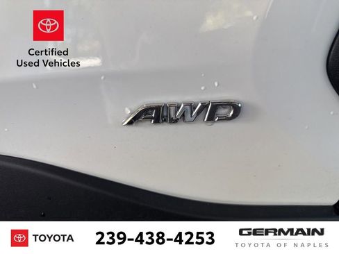Used 2025 Toyota RAV4 XLE w/ Convenience Package AWD/4WD image 4