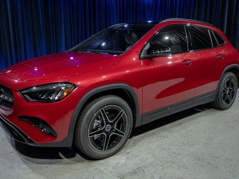 Used 2026 Mercedes-Benz GLA 250 image 1