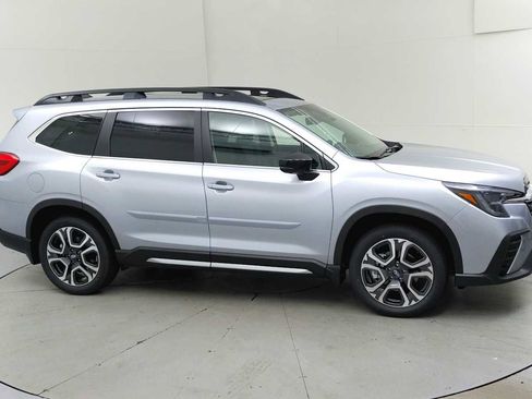 New 2025 Subaru Ascent Limited image 12