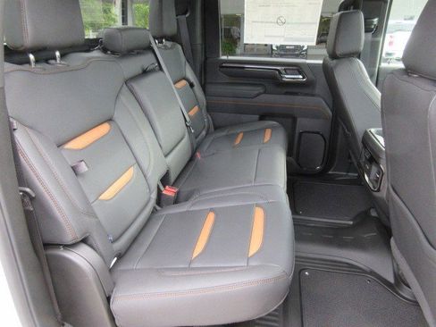 New 2025 GMC Sierra 2500 AT4 image 14