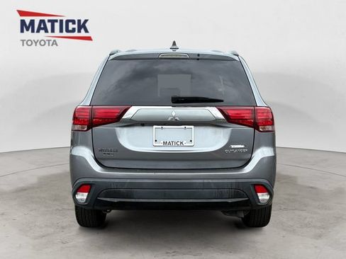 Used 2018 Mitsubishi Outlander SE FWD image 6