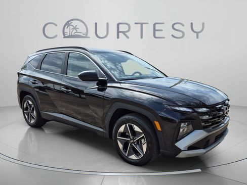 Certified 2025 Hyundai Tucson SEL FWD image 7