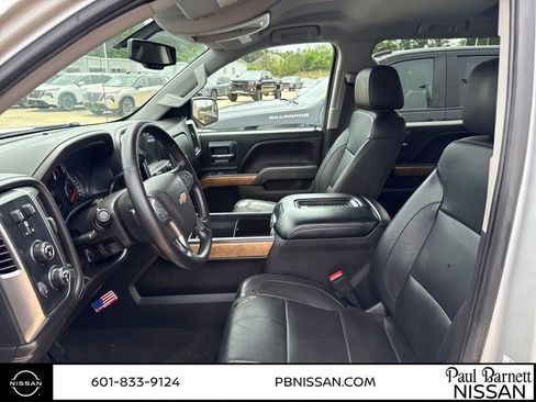 Used 2018 Chevrolet Silverado 1500 LTZ w/ Sport Package AWD/4WD image 16