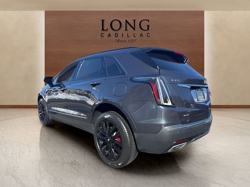 Used 2022 Cadillac XT5 Sportv image 3