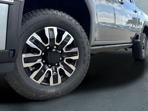 New 2026 GMC Sierra 2500 Denali Ultimate w/ Max Trailering Package AWD/4WD image 2