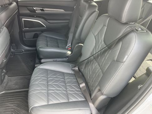 Used 2025 Kia Telluride EX X-Line image 19