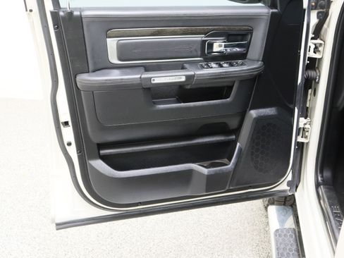 Used 2016 RAM 1500 Limited RWD image 12