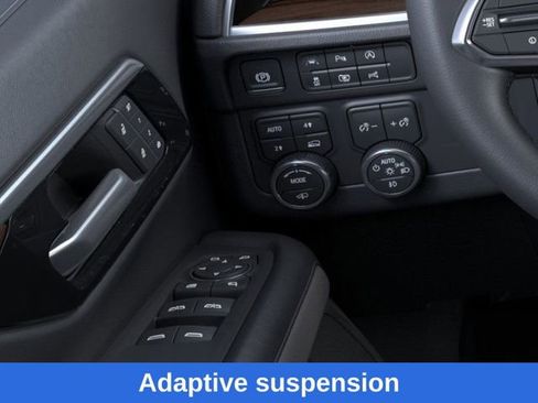 New 2025 Chevrolet Suburban High Country image 23