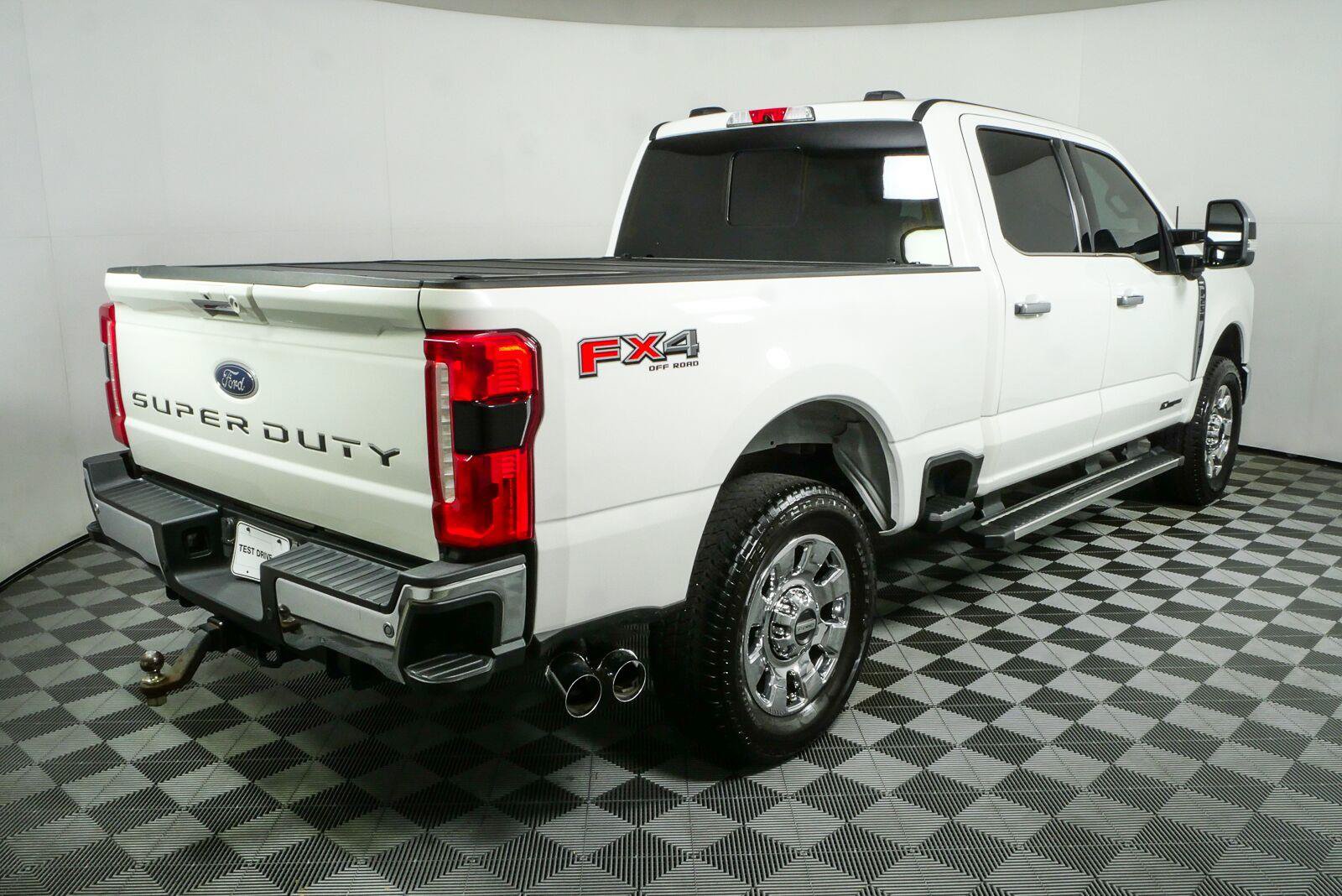 Used 2024 Ford F250 Lariat w/ Chrome Package AWD/4WD image 3