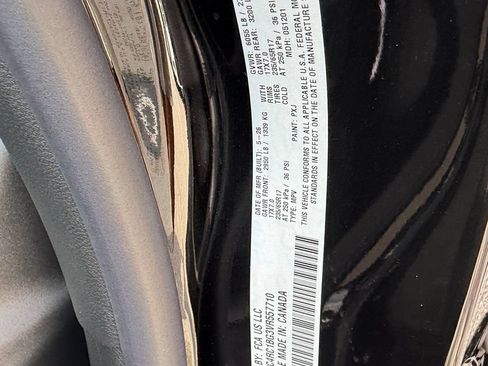 New 2027 Chrysler Pacifica Select FWD image 25