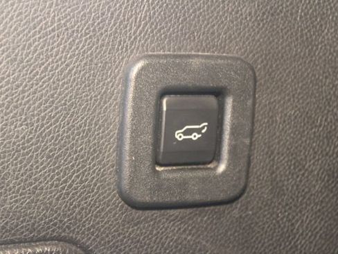 Used 2016 Ford Expedition Limited AWD/4WD image 18