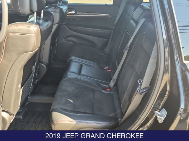 Used 2019 Jeep Grand Cherokee Trailhawk AWD/4WD image 20
